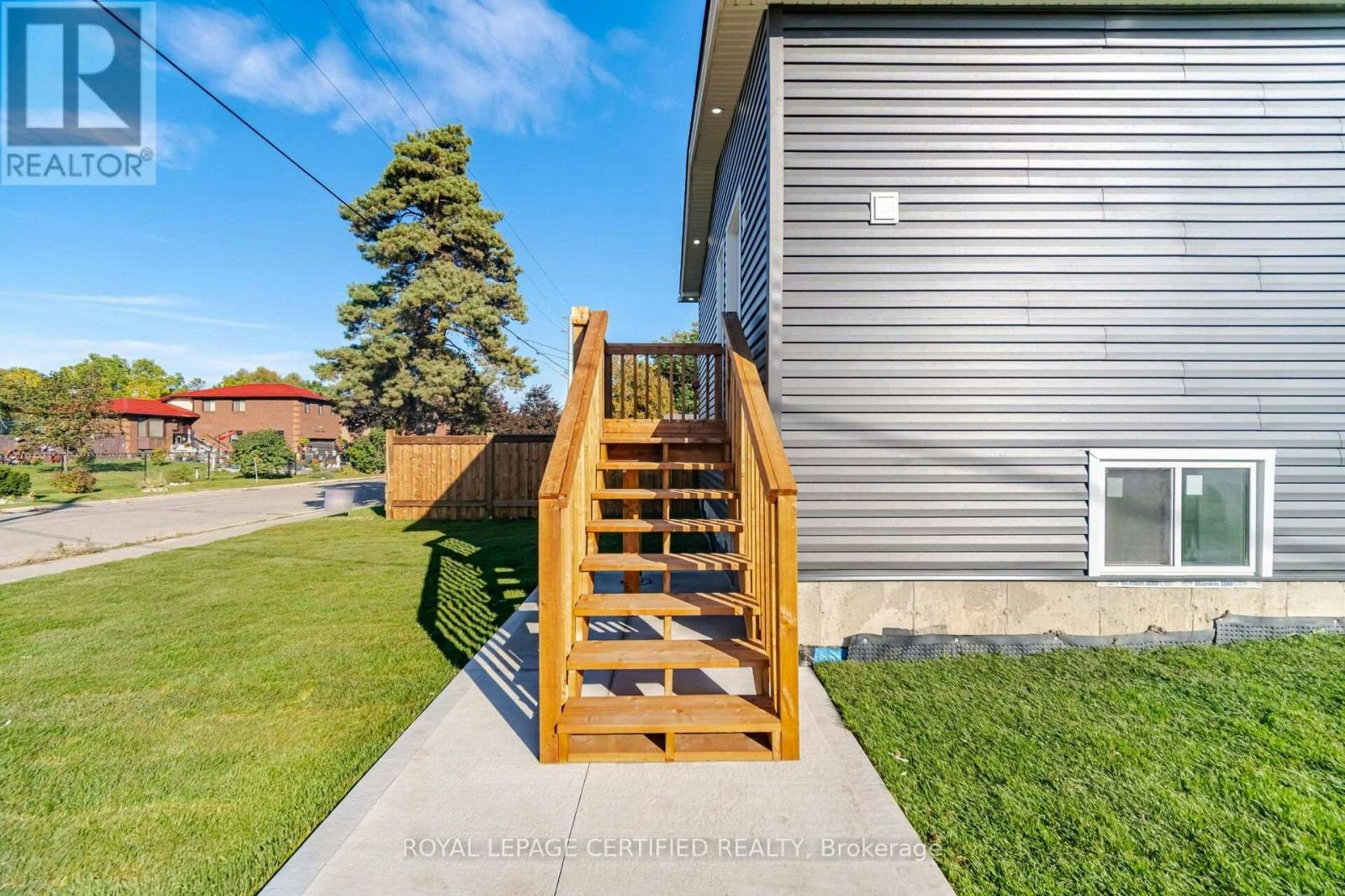 18 Old Princess Street, Mississauga, ON, L4T 1L1 - 5