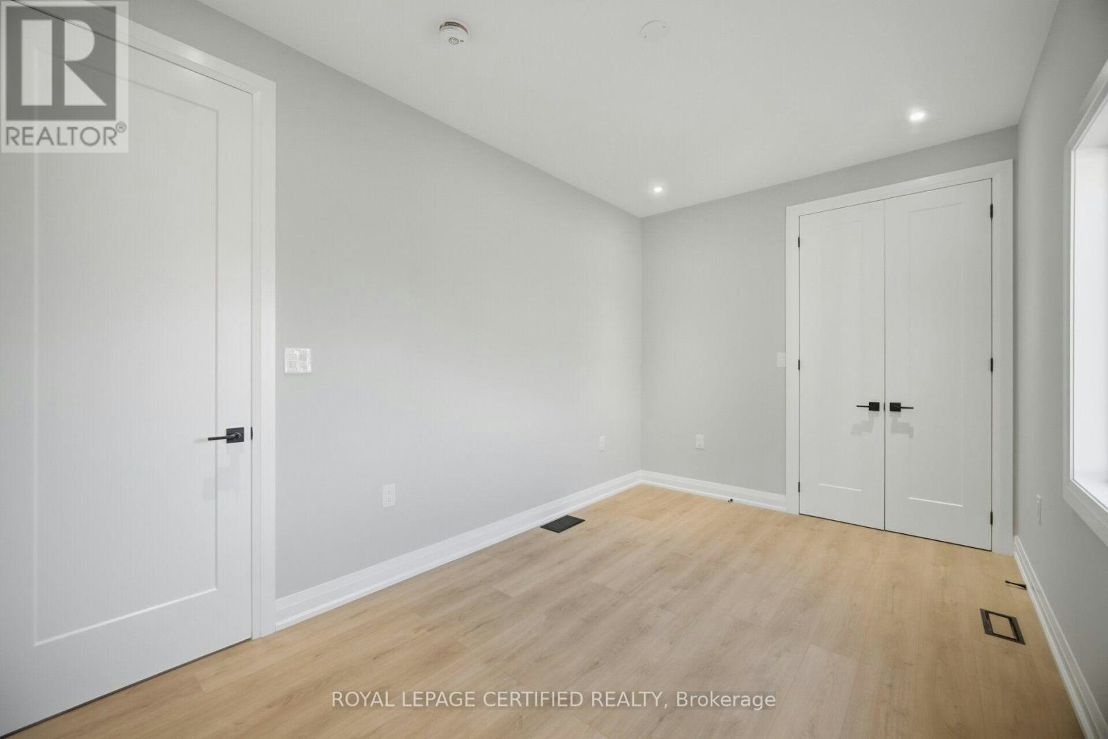 18 Old Princess Street, Mississauga, ON, L4T 1L1 - 14