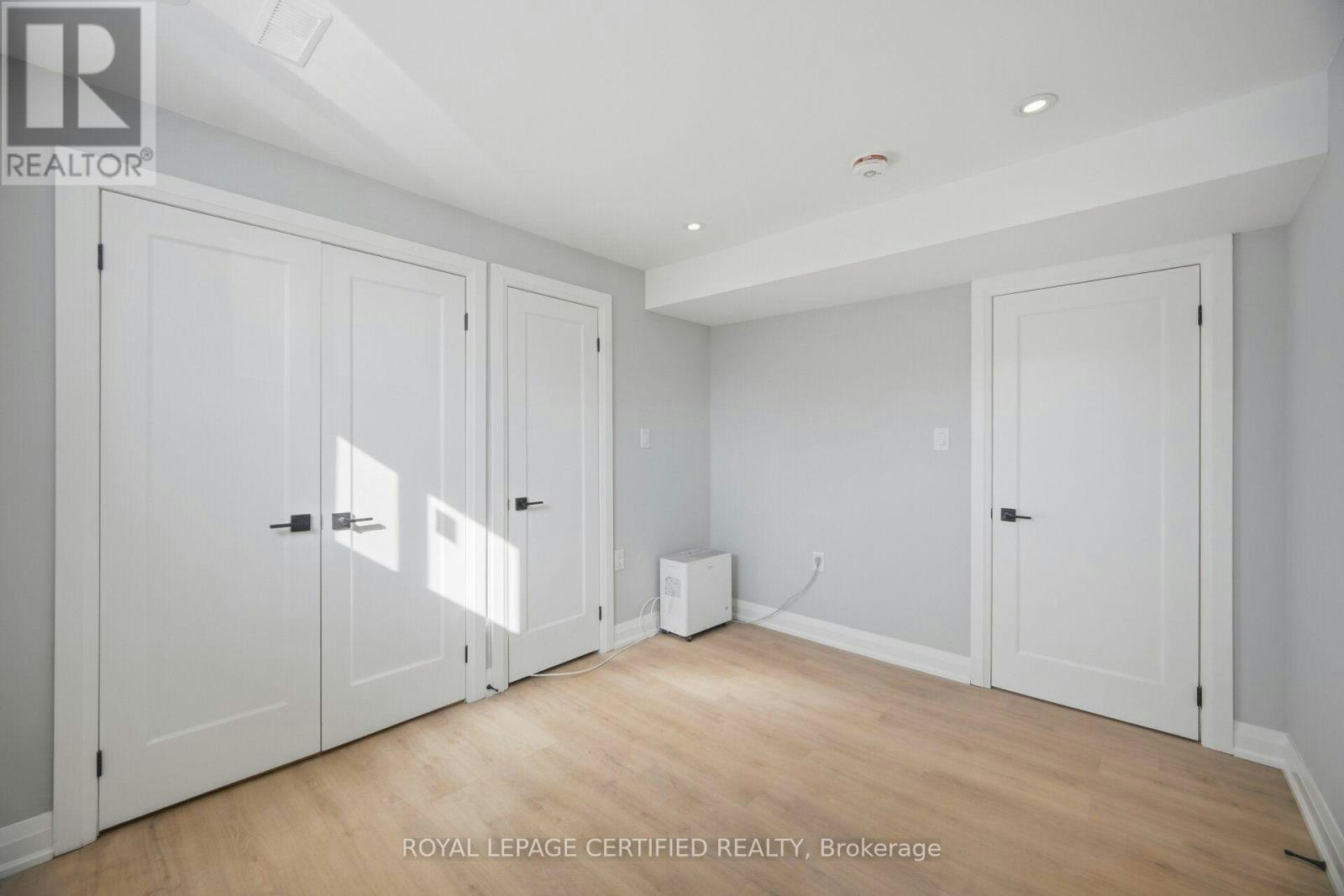 18 Old Princess Street, Mississauga, ON, L4T 1L1 - 23