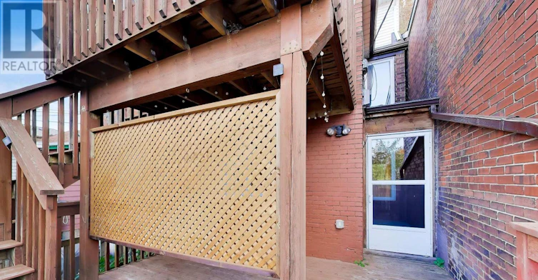 MAIN-32 Castleton Avenue, Toronto, ON, M6N 3Z5 - 28