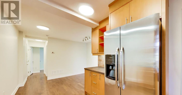 MAIN-32 Castleton Avenue, Toronto, ON, M6N 3Z5 - 11
