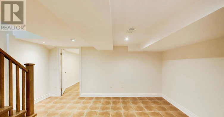 MAIN-32 Castleton Avenue, Toronto, ON, M6N 3Z5 - 16