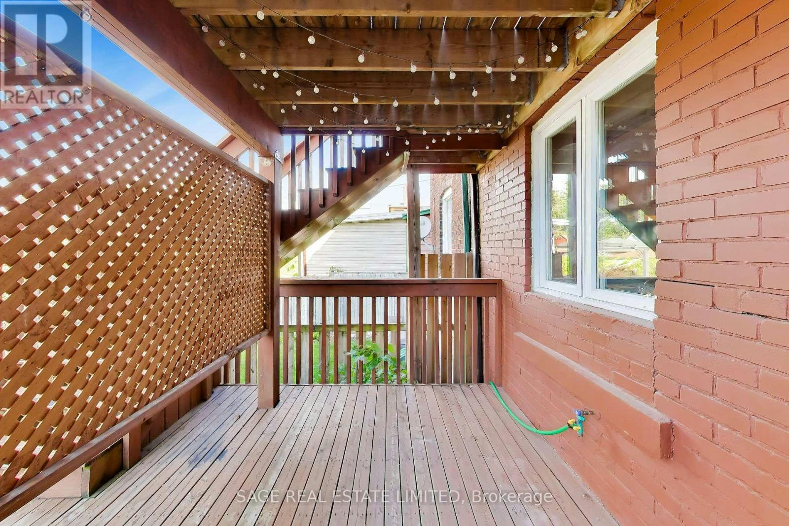 MAIN-32 Castleton Avenue, Toronto, ON, M6N 3Z5 - 27