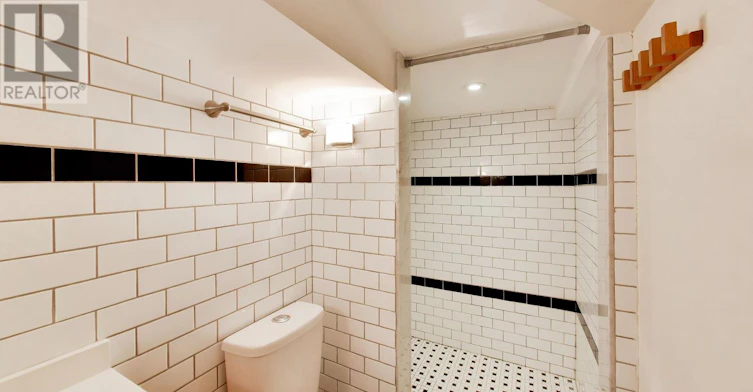 MAIN-32 Castleton Avenue, Toronto, ON, M6N 3Z5 - 22