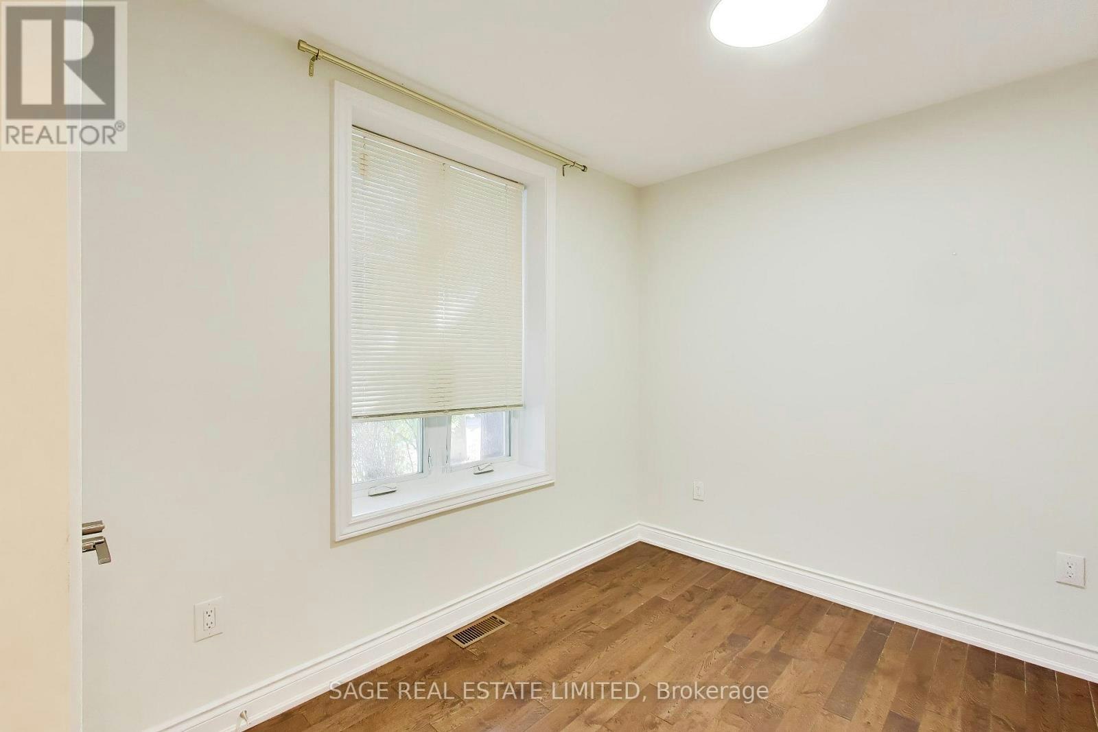 MAIN-32 Castleton Avenue, Toronto, ON, M6N 3Z5 - 12