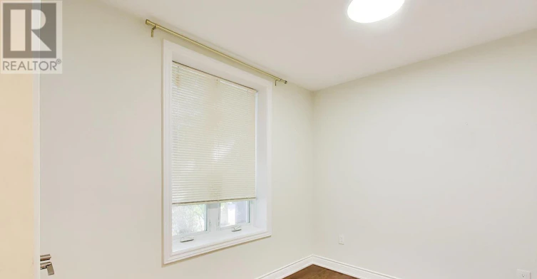 MAIN-32 Castleton Avenue, Toronto, ON, M6N 3Z5 - 12