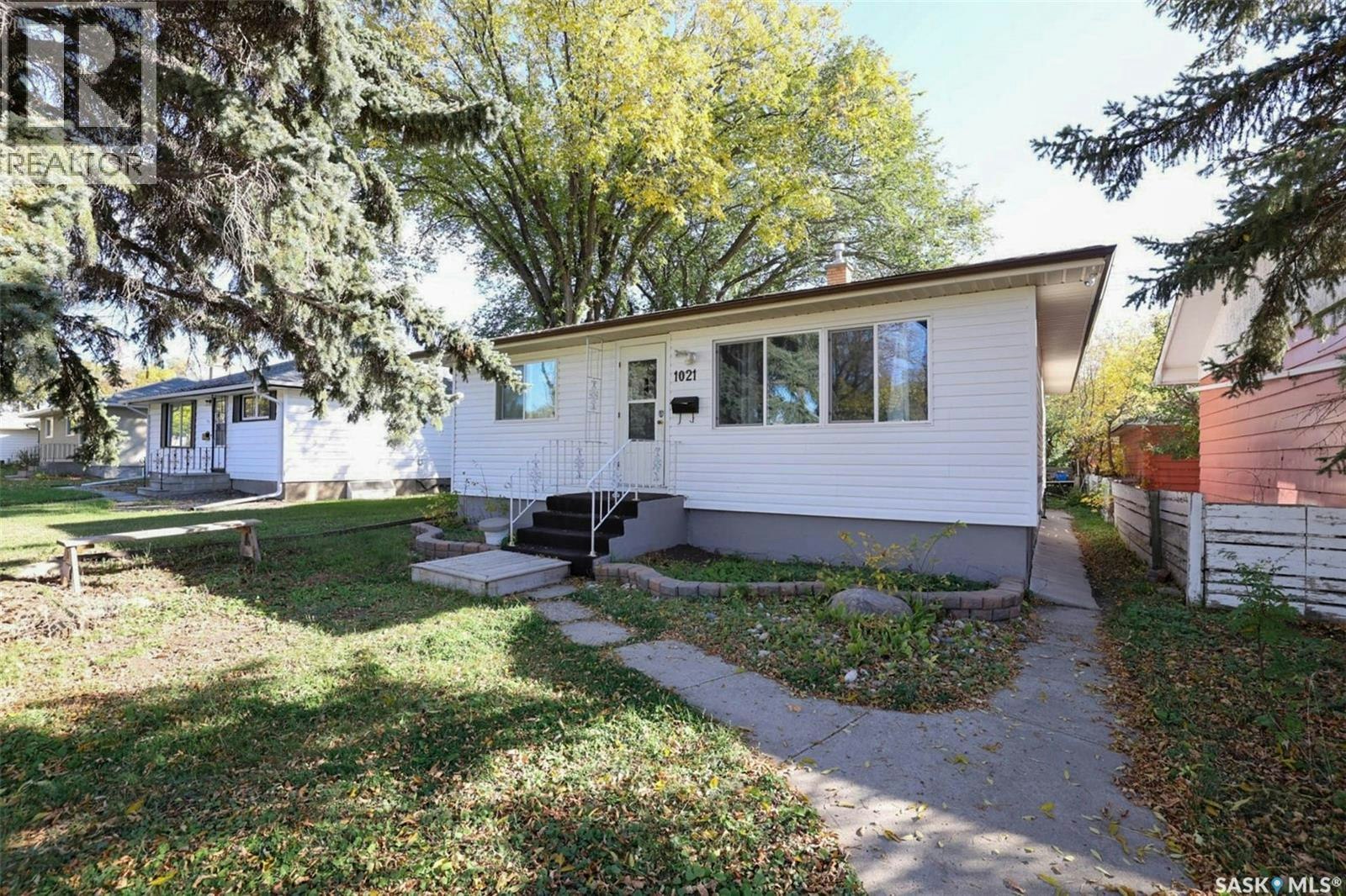 1021 Campbell Street, Regina, SK, S4T 5P5