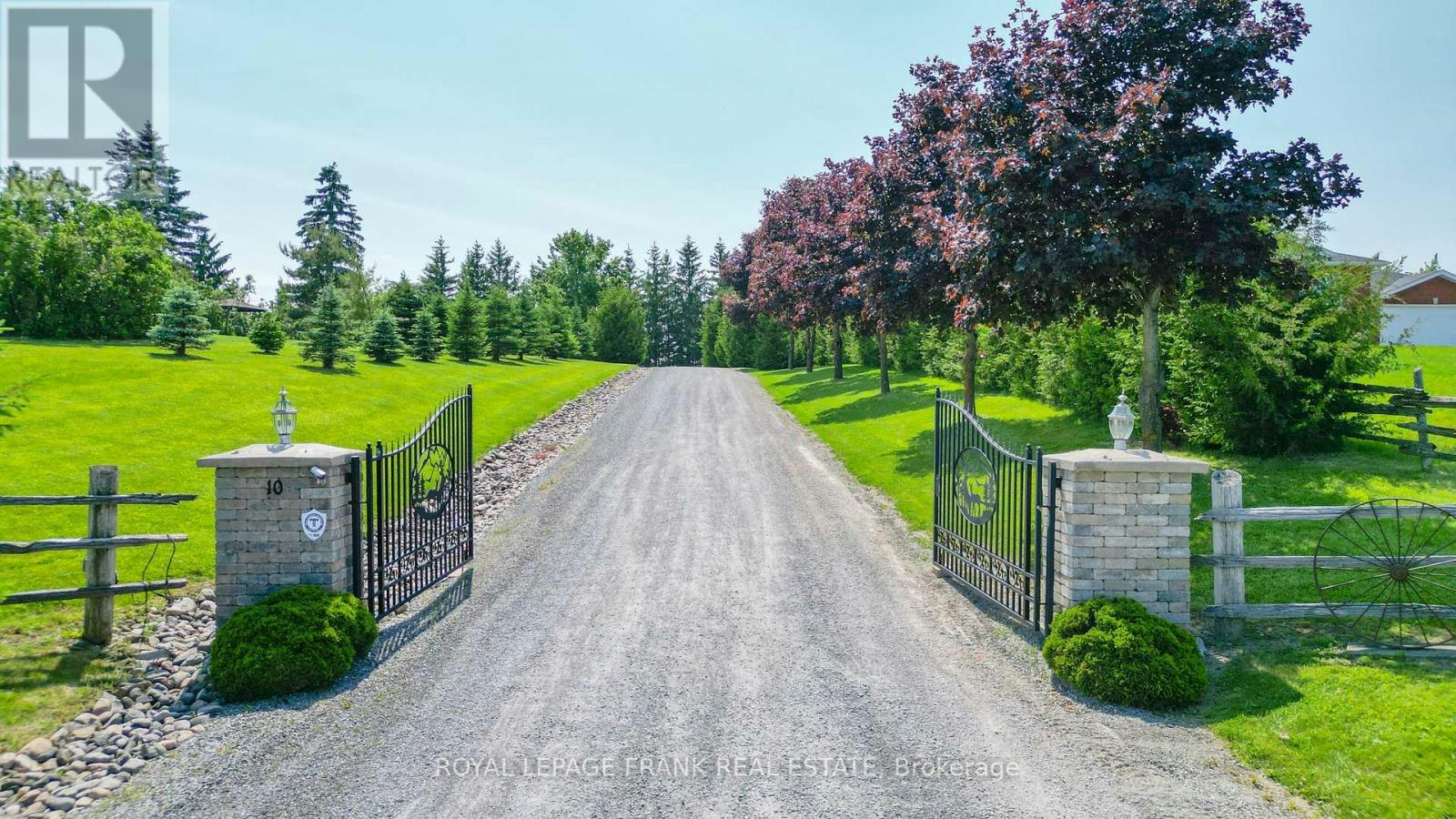 10 Cityview Heights, Smith-Ennismore-Lakefield, ON, K0L 1K0