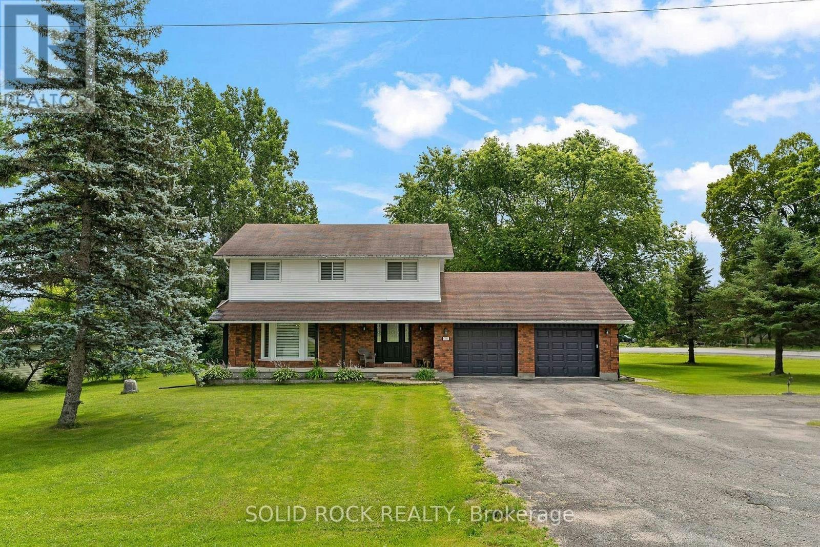 708 Mckenzie Avenue, Braeside, ON, K7S 3G9