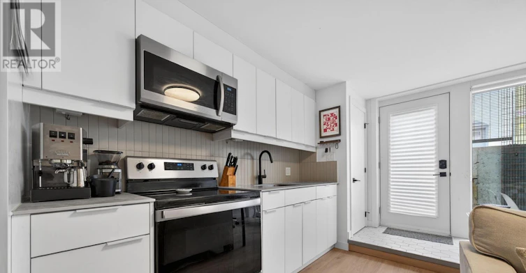 C-51 Fairmont Avenue, Ottawa, ON, K1Y 1X4 - 8