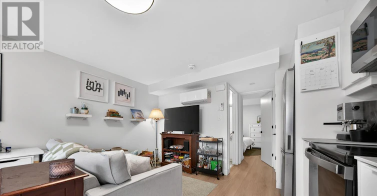 C-51 Fairmont Avenue, Ottawa, ON, K1Y 1X4 - 3
