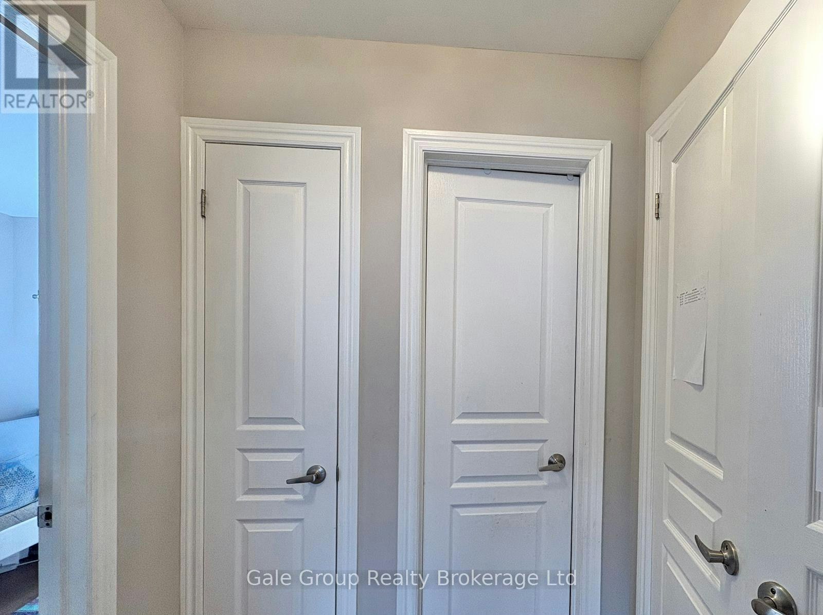 6-25 Paisley Boulevard E, Mississauga, ON, L5A 1P3 - 8