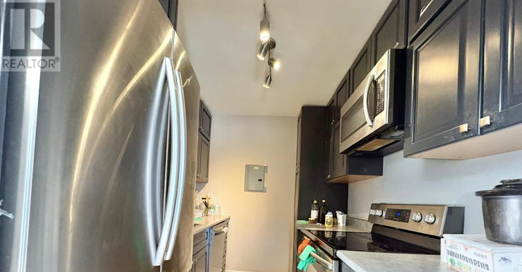 6-25 Paisley Boulevard E, Mississauga, ON, L5A 1P3 - 7