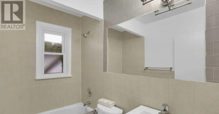 18 Robson Place, Toronto, ON, M2R 2Y3 - 9