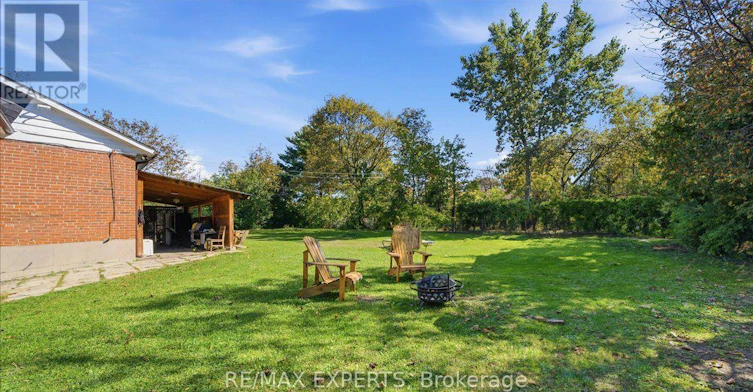 18 Robson Place, Toronto, ON, M2R 2Y3 - 31