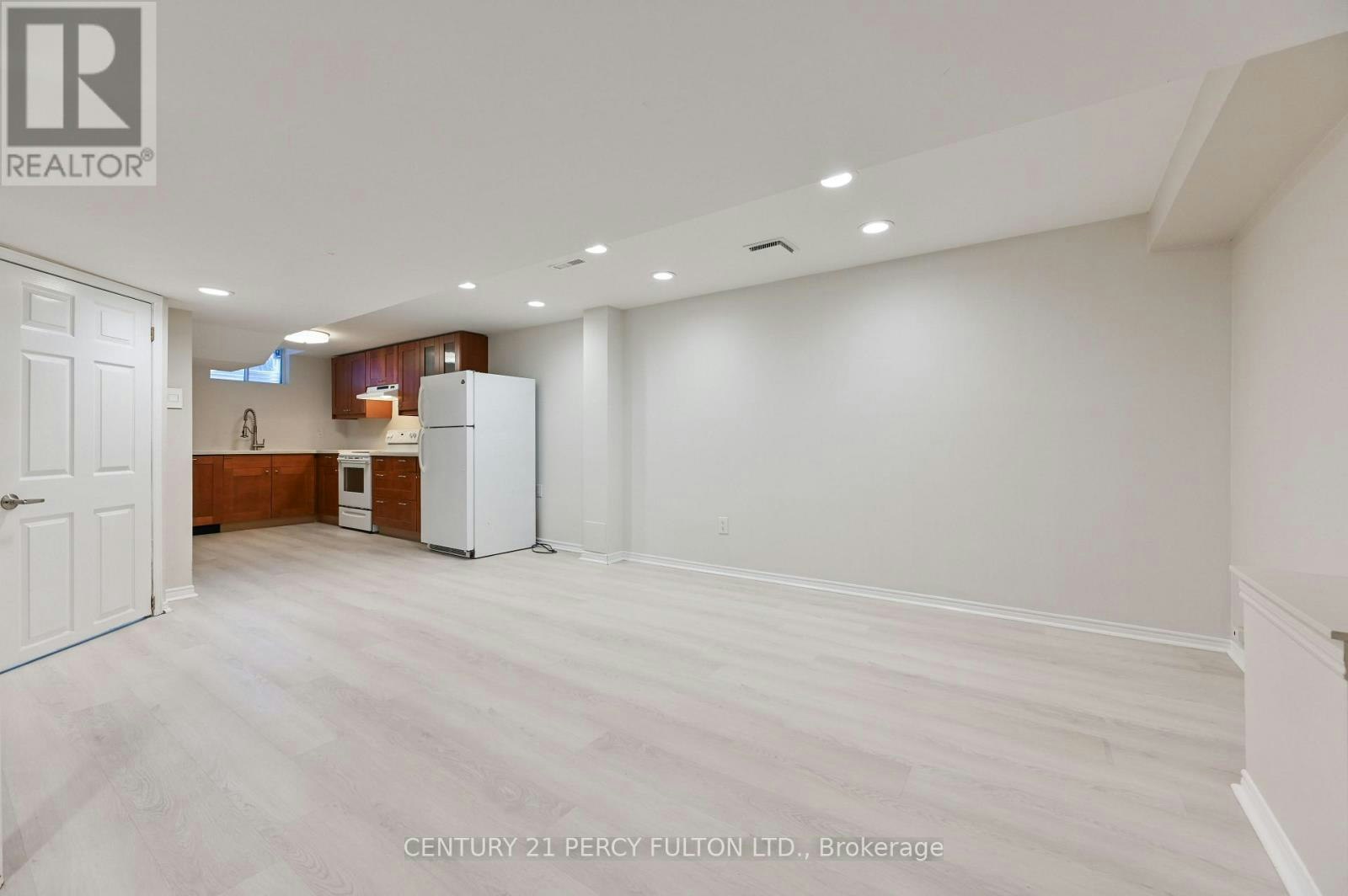 54 Chapel Park Square, Toronto, ON, M1V 2S5 - 8