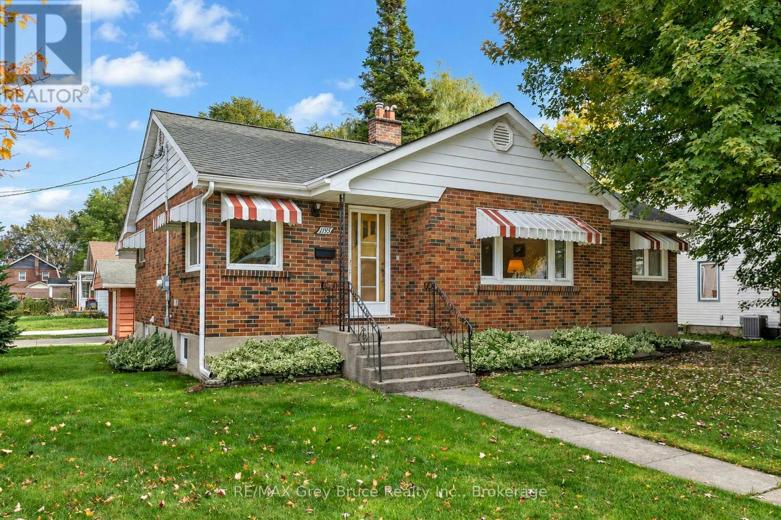 1195 4th Avenue W, Owen Sound, ON, N4K 4W3
