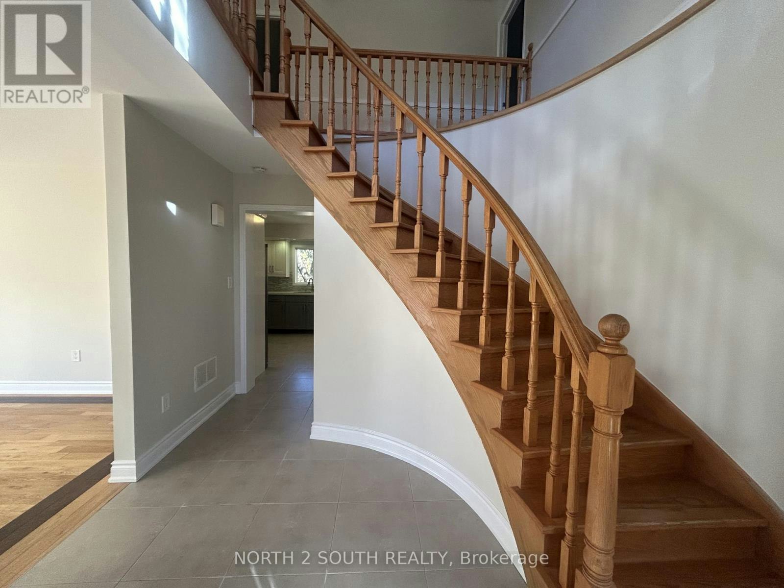 610 Sunset Beach Road, Richmond Hill, ON, L4E 3J6 4