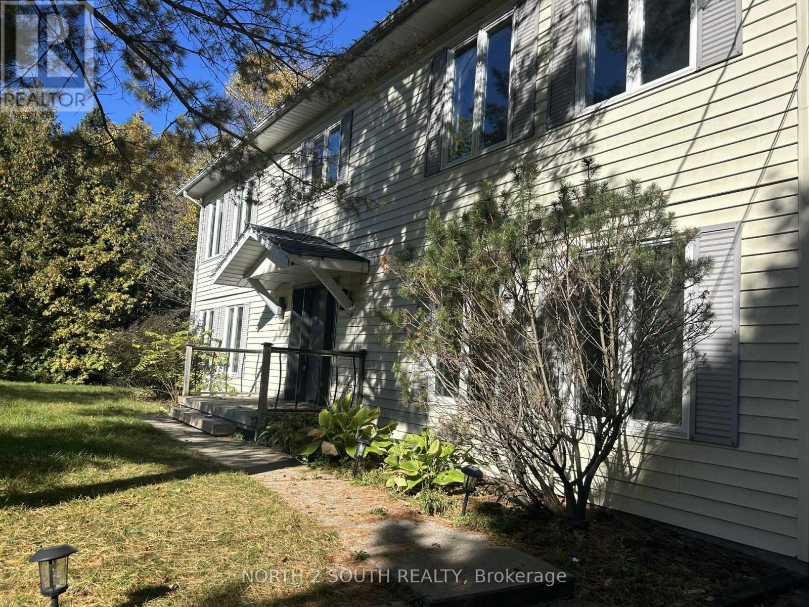 610 Sunset Beach Road, Richmond Hill, ON, L4E 3J6 3