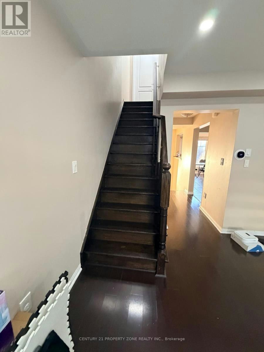19 Signature Lane, Brampton, ON, L7A 0T2 - 6