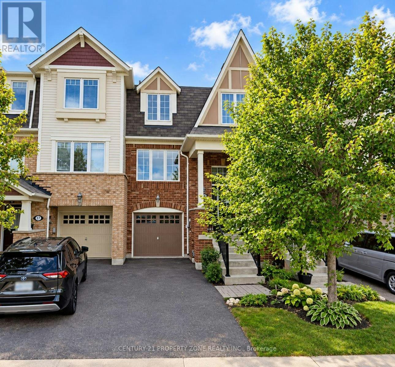 19 Signature Lane, Brampton, ON, L7A 0T2