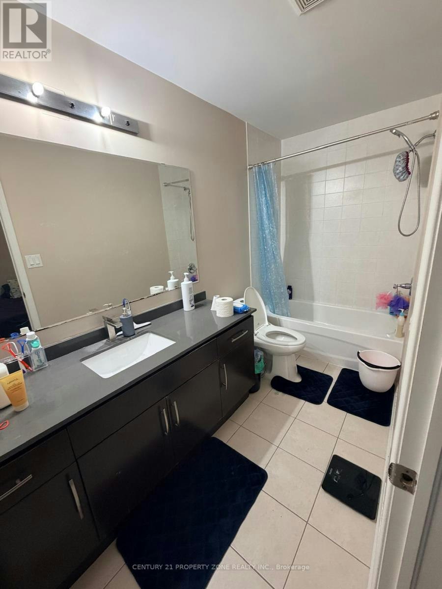 19 Signature Lane, Brampton, ON, L7A 0T2 - 12