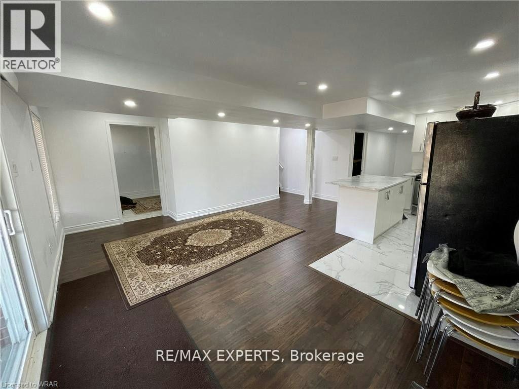 87 Newcastle Drive W, Kitchener, ON, N2R 1W4 - 4