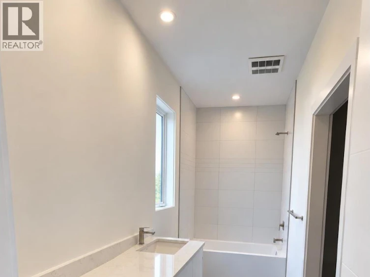 3748 Morningside Drive, West Kelowna, BC, V4T 0B1 - 4