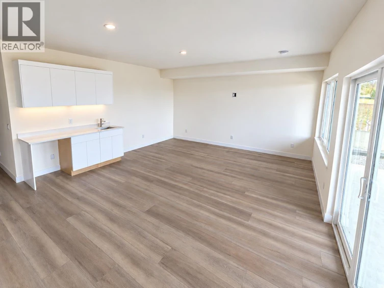 3746 Morningside Drive, West Kelowna, BC, V4T 0B1 - 7
