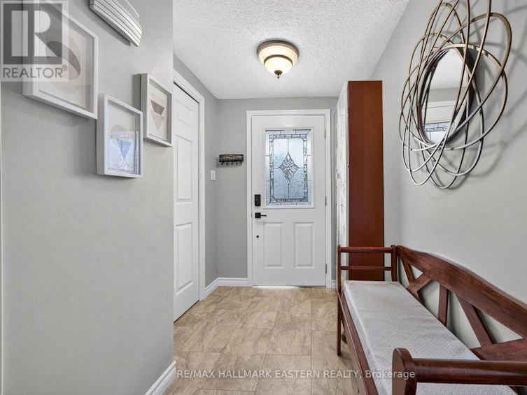 2296 Kawartha Heights Boulevard, Peterborough, ON, K9K 1P4 - 8