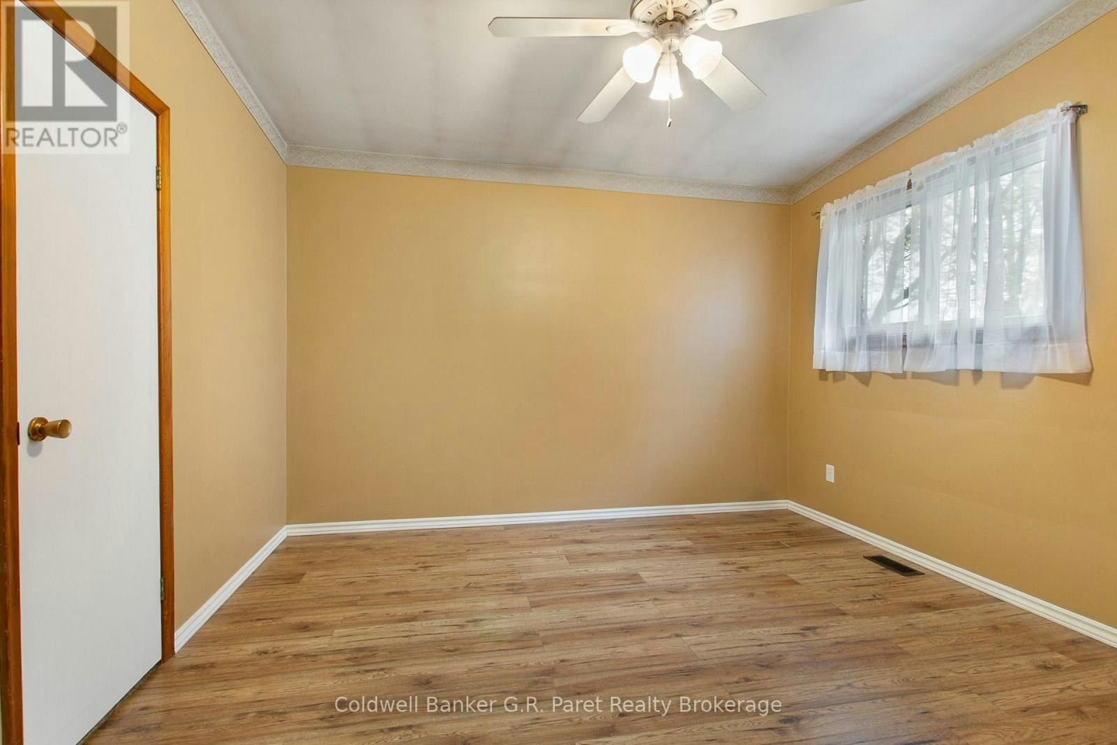 105 Queen Street, Tillsonburg, ON, N4G 3H4 - 12