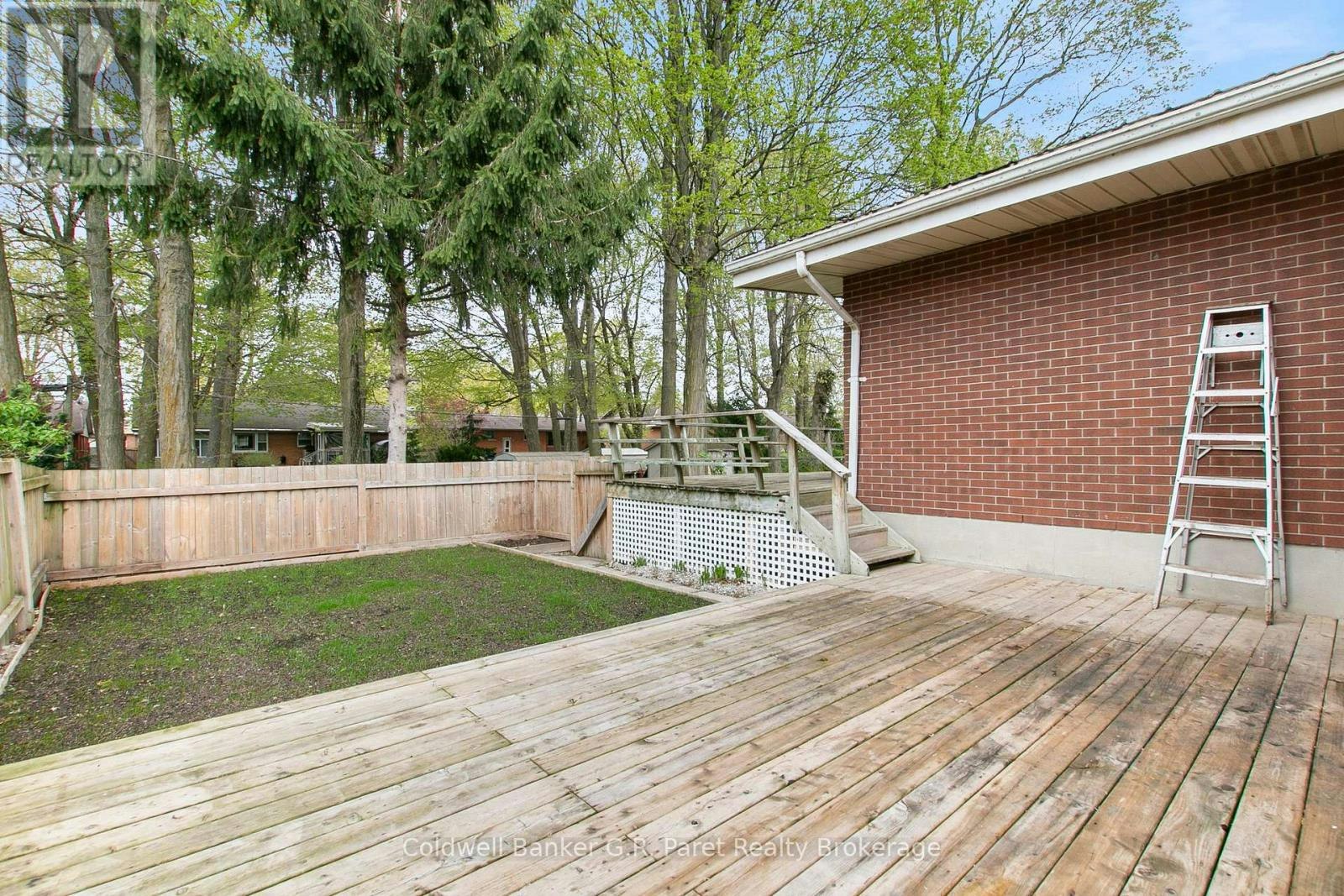 105 Queen Street, Tillsonburg, ON, N4G 3H4 - 22