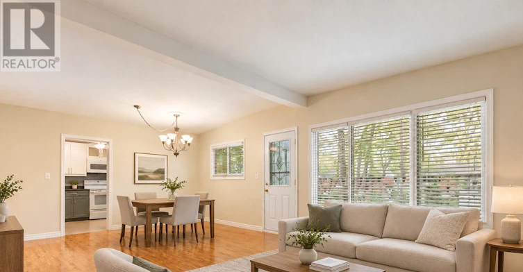 105 Queen Street, Tillsonburg, ON, N4G 3H4 - 5