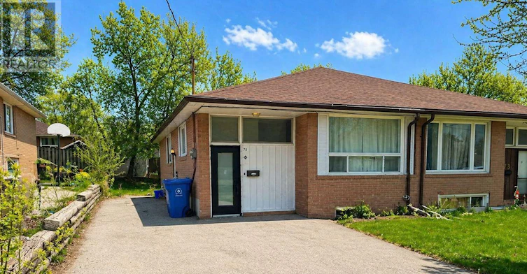 BSMT-75 Newbury Drive, Newmarket, ON, L3Y 4P9 - 2