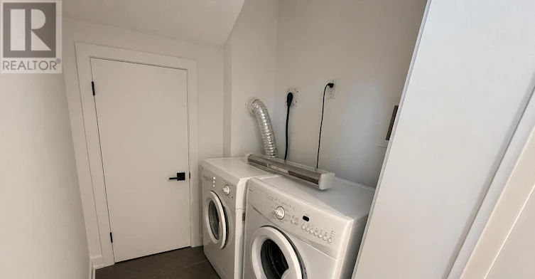 BSMT-75 Newbury Drive, Newmarket, ON, L3Y 4P9 - 14
