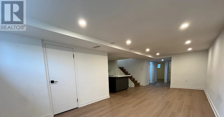 BSMT-75 Newbury Drive, Newmarket, ON, L3Y 4P9 - 8