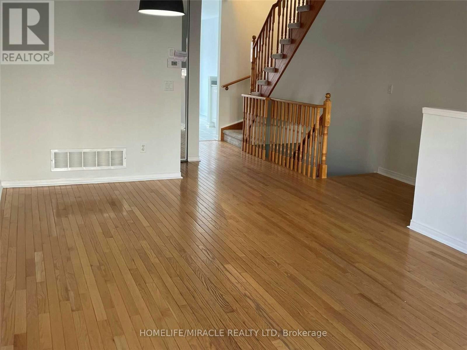 9-5055 Heatherleigh Avenue, Mississauga, ON, L5V 2R6 - 8