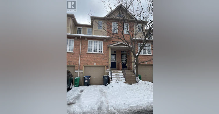 9-5055 Heatherleigh Avenue, Mississauga, ON, L5V 2R6
