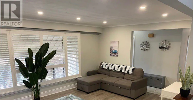 561 Weir Avenue, Oakville, ON, L6L 4X3 - 2