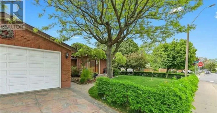 LOWER-1 Garrow Drive W, Hamilton, ON, L9C 6G8