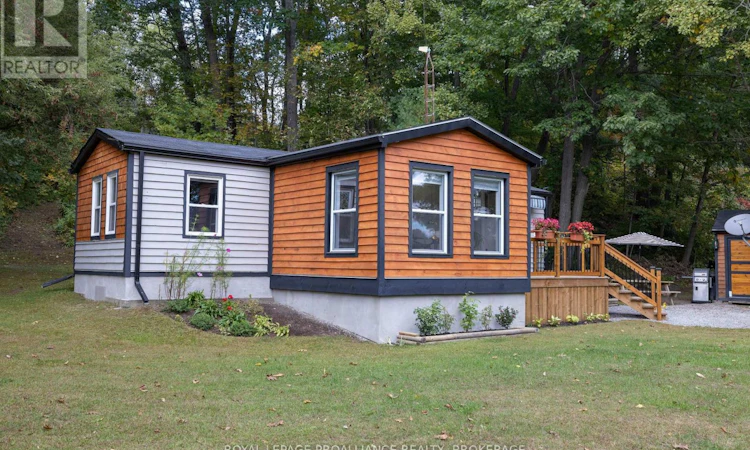 106 Old River Road