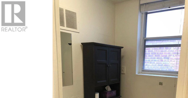 2-2ND 160 Floor Davenport Road, Toronto, ON, M5R 1J2 - 9