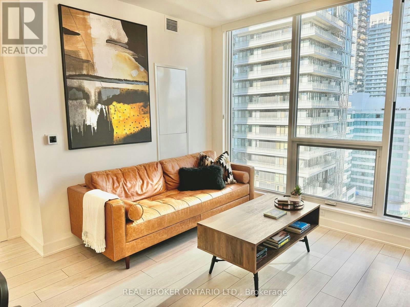 13-15 Mercer Street, Toronto, ON, M5V 1H2