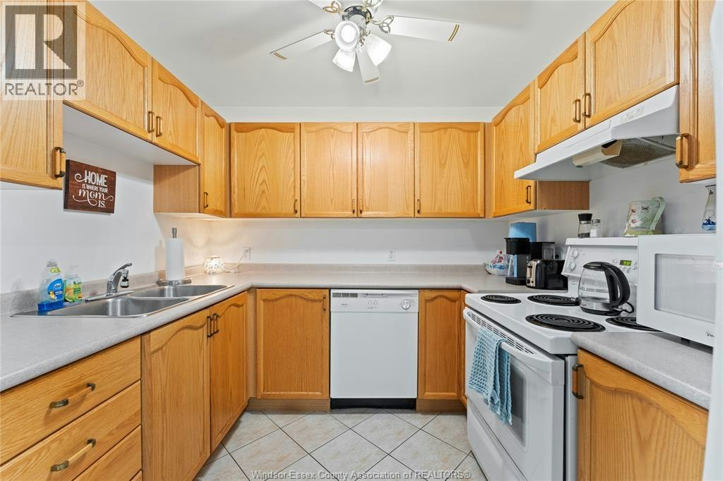 1928 Questa Drive, Windsor, ON, N8P 1M5 - 8