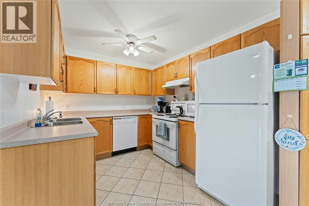 1928 Questa Drive, Windsor, ON, N8P 1M5 - 7