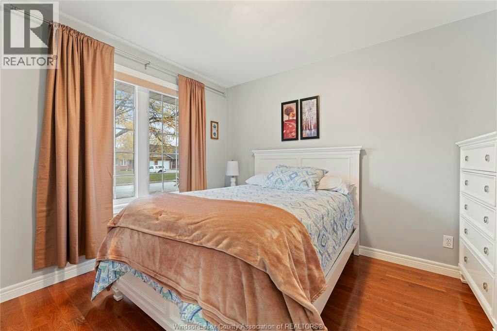 1928 Questa Drive, Windsor, ON, N8P 1M5 - 9
