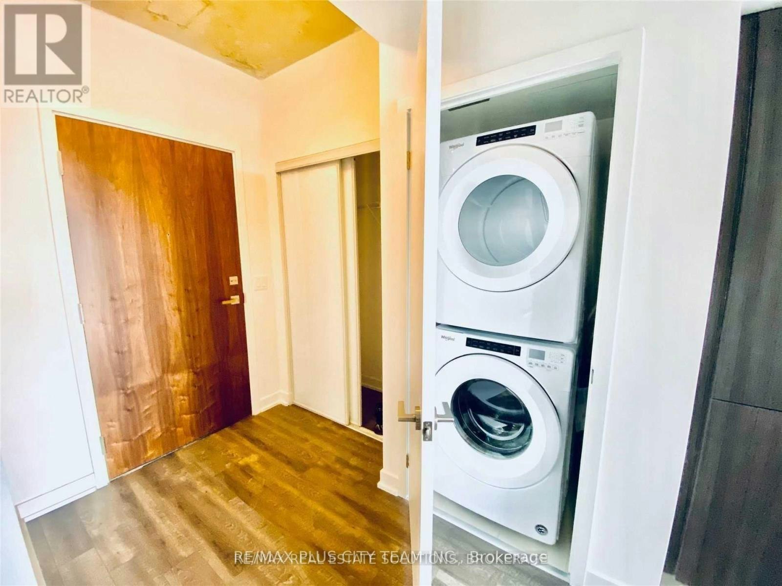 1025-30 Baseball Place, Toronto, ON, M4M 0E8 - 12