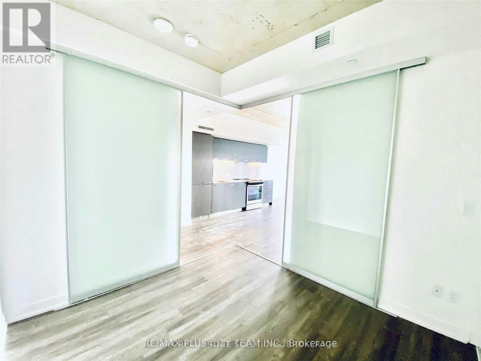1025-30 Baseball Place, Toronto, ON, M4M 0E8 - 6