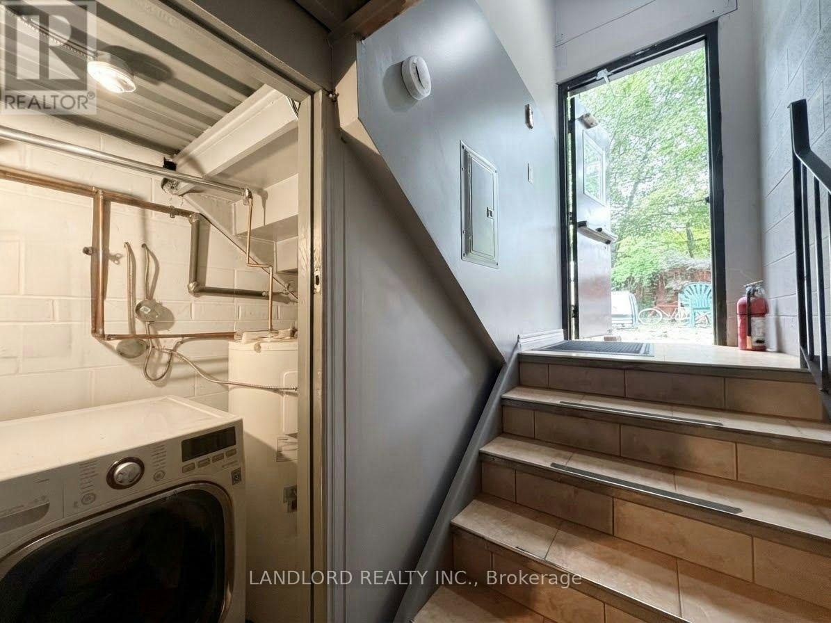 BSMT-589 Annette Street, Toronto, ON, M6S 2C3 - 21