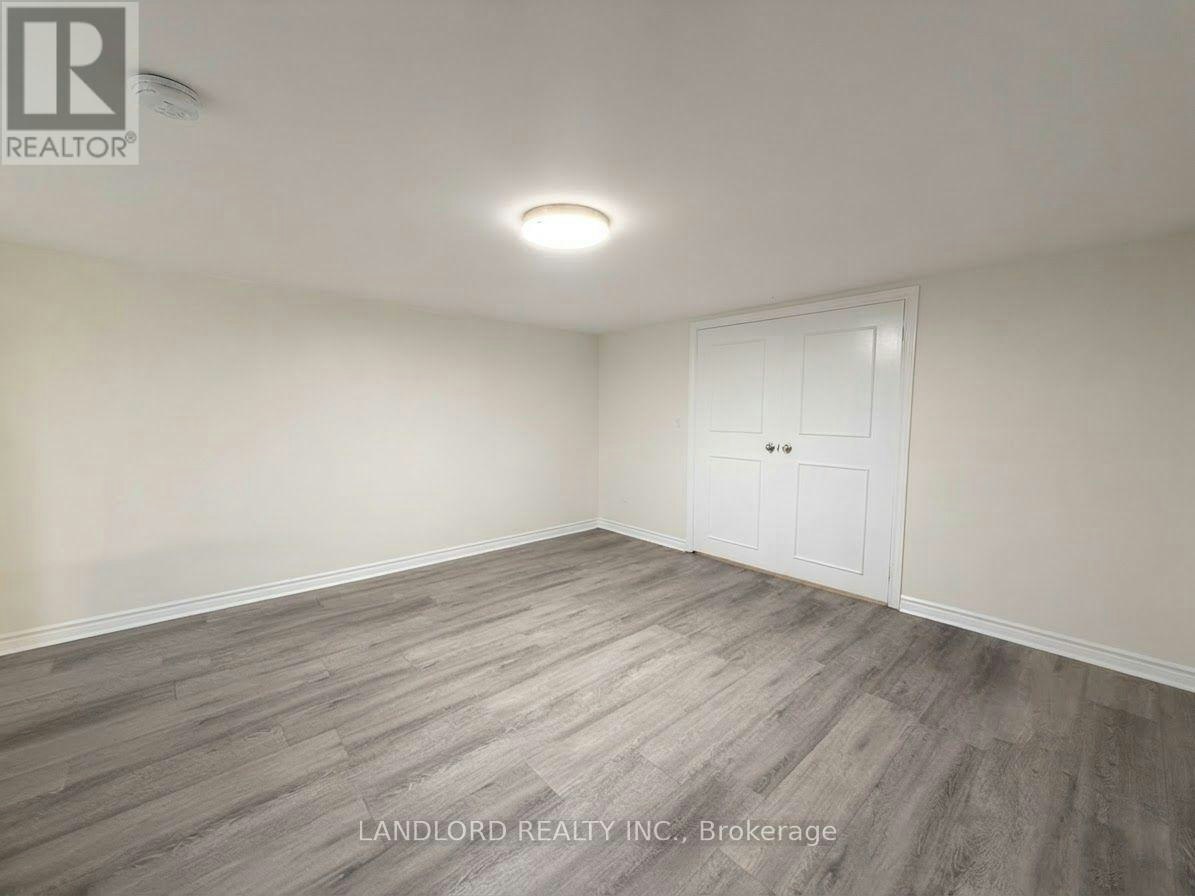 BSMT-589 Annette Street, Toronto, ON, M6S 2C3 - 14